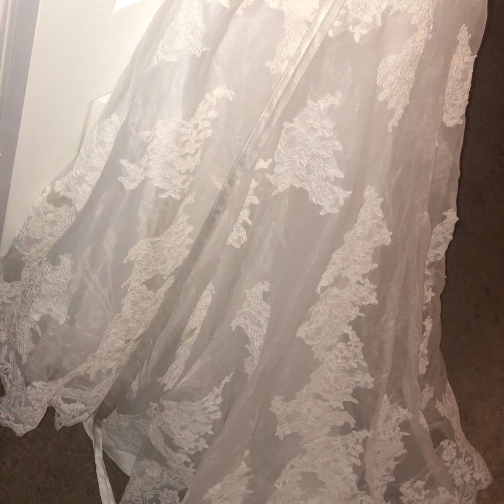 Gorgeous mermaid wedding dress - Picture 4 of 4